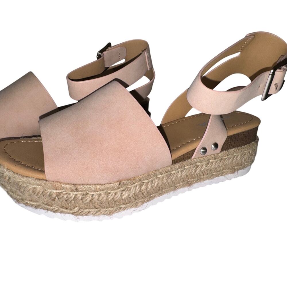 Soda Espadrille Sandals 9 Rose Nude Casual Platform Buckle Strap NWOT - Picture 2 of 5